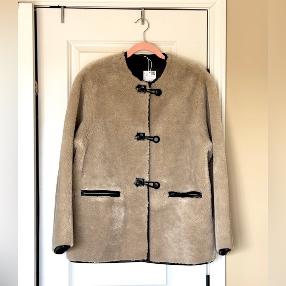 New! Mango Women’s Taupe Faux Shearling Coat - Picture 3 of 7